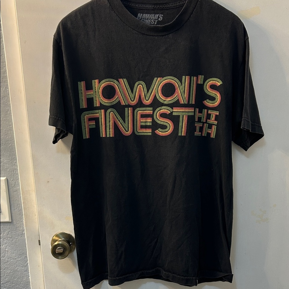 Hawaii's Finest Black Tee with Multicolor Logo Aukake Line 2017, Sz L
